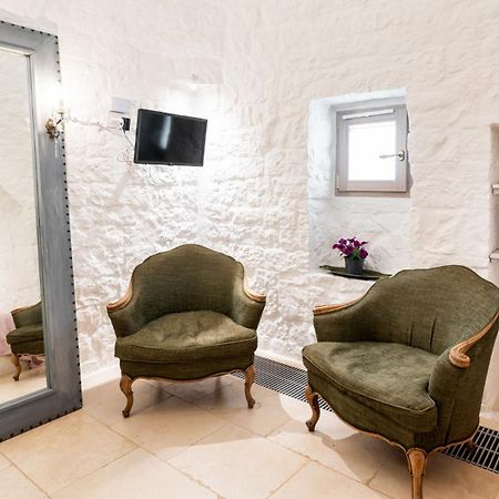 Petranima Wellness In Trulli Panzió Ostuni Kültér fotó