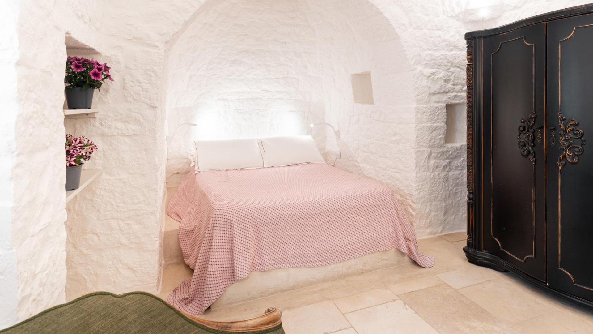 Petranima Wellness In Trulli Panzió Ostuni Kültér fotó
